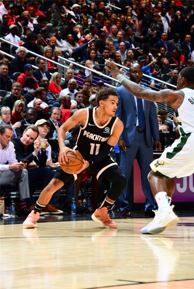 使得她们在 使得她们在