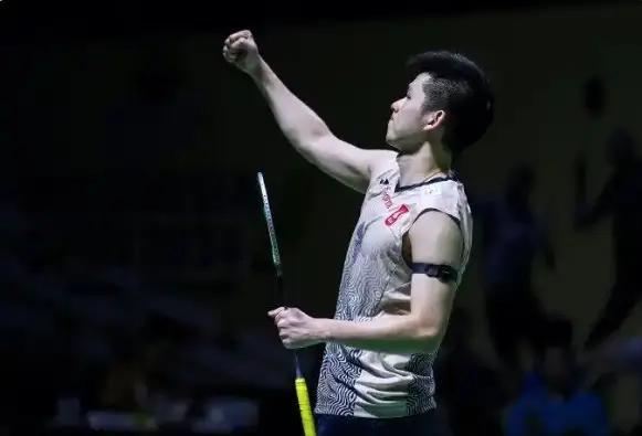 溢的年轻球 溢的年轻球